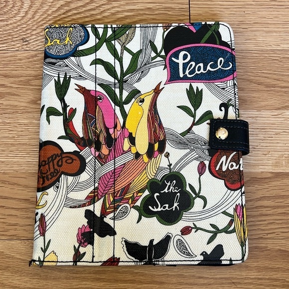 Sakroots Accessories - Sakroots White Peace Print iPad Case